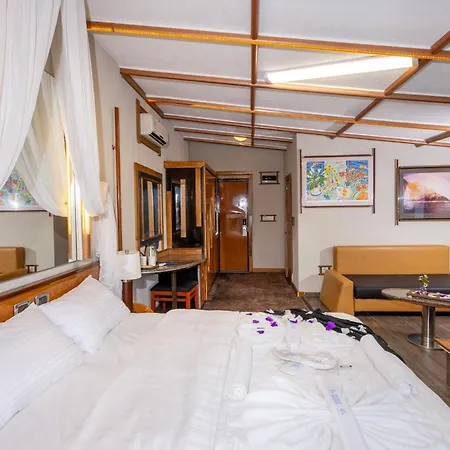 Reva Miami Hotel Foca